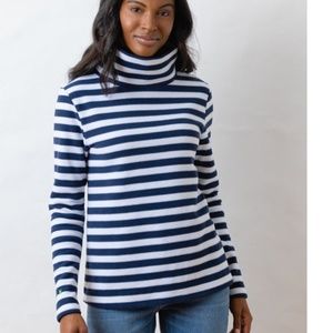 Dudley Stephans M  Medium blue stripe park slope vello fleece top